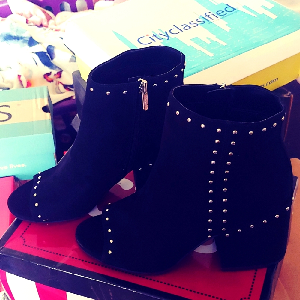 BLACK PEEPTOE BOOTIES
